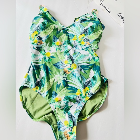 Tropical paradise one-piece swimsuit from Vigoss. - Picture 3 of 10